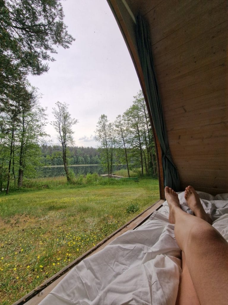 Aš dar svarstau, keltis iš lovos ar ne?