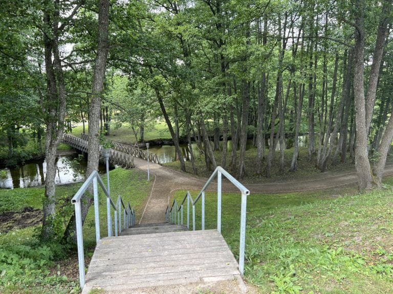 Nusileidimas prie Žeimenos upės